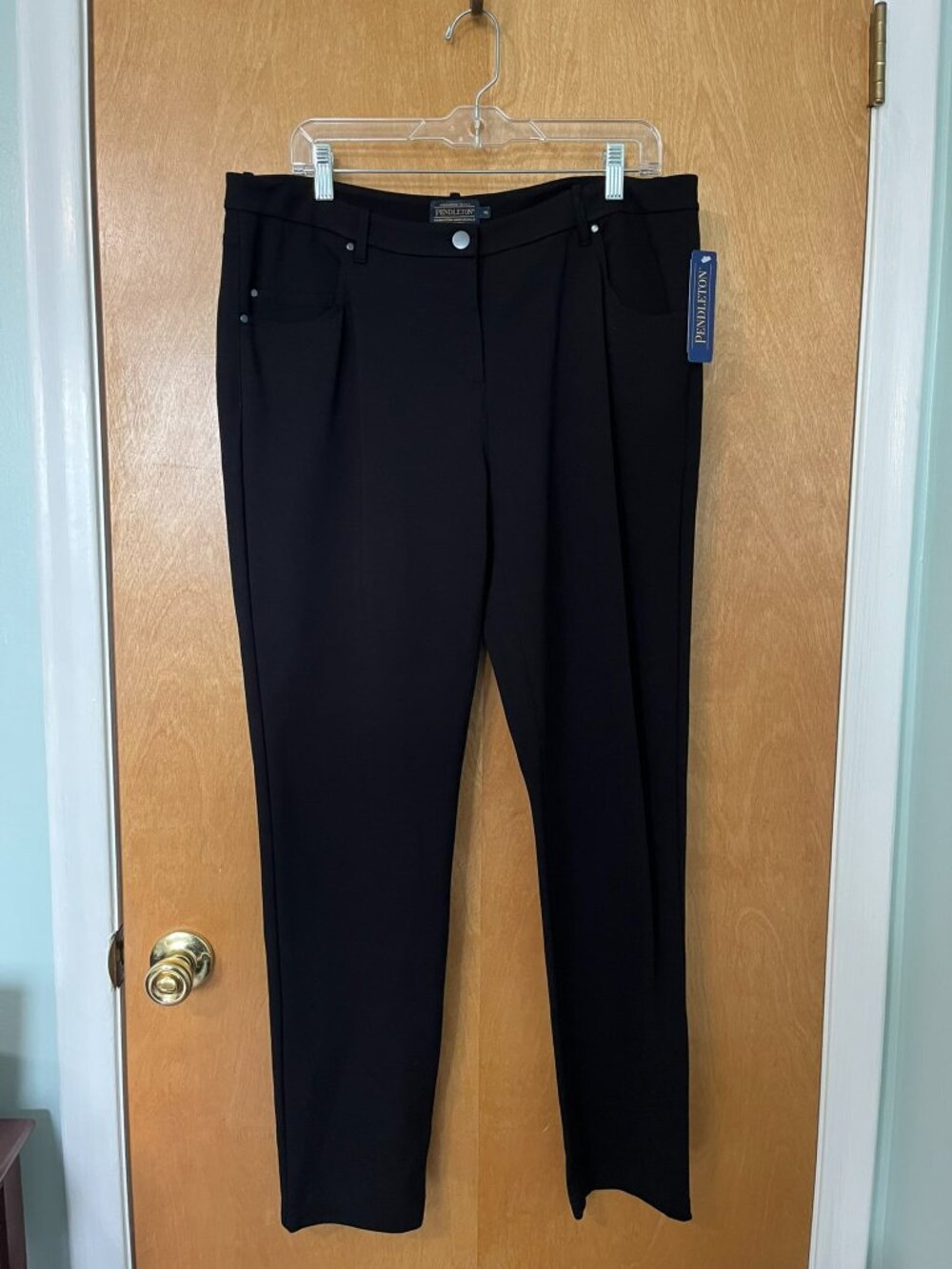 NWT Pendleton Black Skinny-Fit Dress Pants with Front and Back Pockets | Size 16